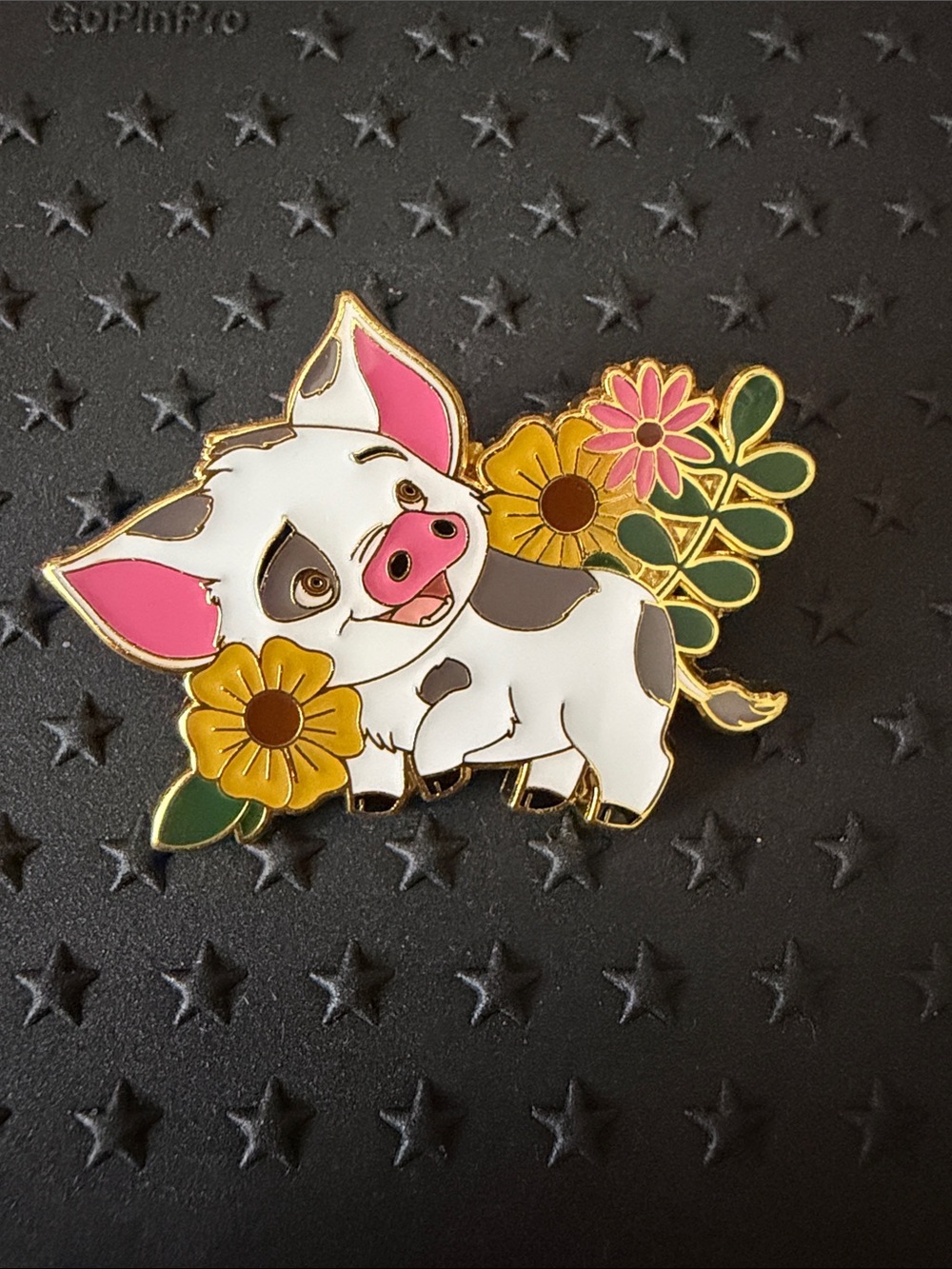 Pua enamel pin from Loungefly Disney Sidekicks Floral series